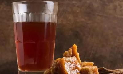 টানা ৩০ দিন রাতের খাবারের পর গুড় ভেজানো পানি খেলে কী হয়?